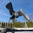 Bird statue 811
